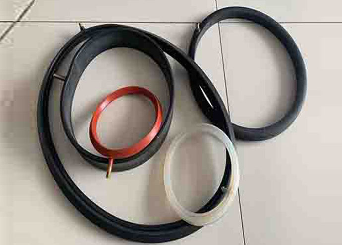 Inflatable sealing O-ring